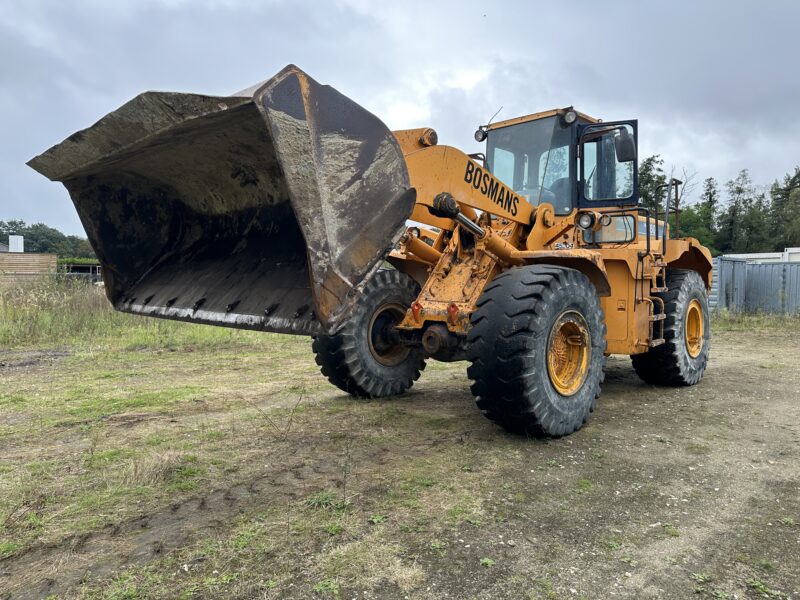 Hyundai HL769 Wheel Loader: Power and Performance